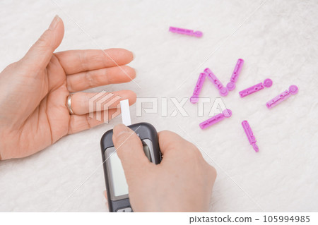 [Diabetes blood sugar level measurement sensor] 105994985