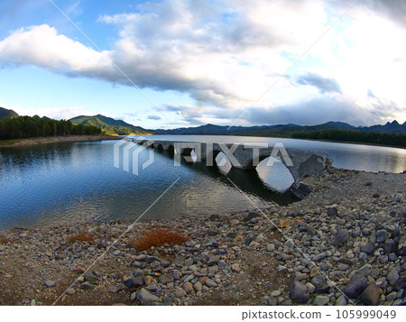 北海道廢棄的橋樑 北海道廢棄的橋樑 105999049