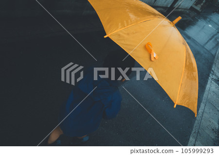 下雨 雨 多雨 105999293