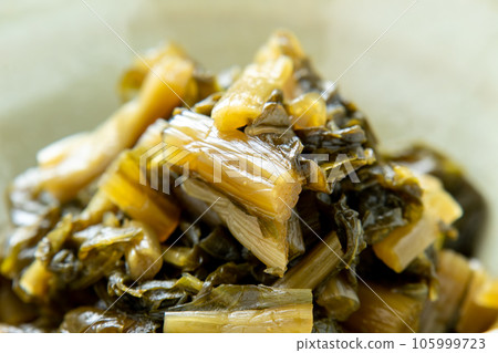 野澤泡菜。泡菜是信州野澤溫泉的特產,也是長野縣的代表性土特產之一。 野澤泡菜。泡菜是信州野澤溫泉的特產,也是長野縣的代表性土特產之一。 105999723
