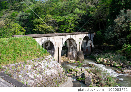 幻影鐵道遺產廣濱鐵道今福線四重拱橋島根縣濱田市 幻影鐵道遺產廣濱鐵道今福線四重拱橋島根縣濱田市 106003751