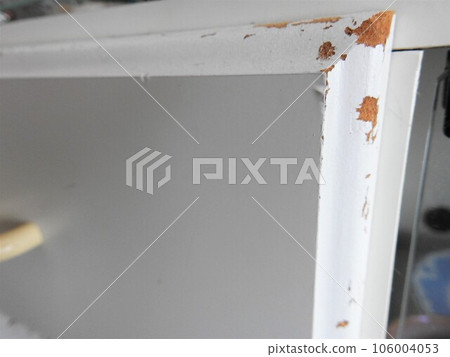 Scratches on chest of drawers Scratches Scratches Scratches Scratches on chest of drawers Scratches Scratches Scratches 106004053