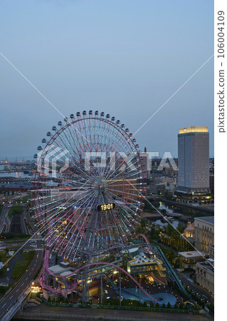 Yokohama landmark night view with Ferris wheel 106004109