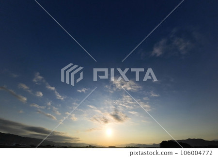 Sky with clouds at sunrise/Summer/Super wide angle/Sky main/230813am 106004772