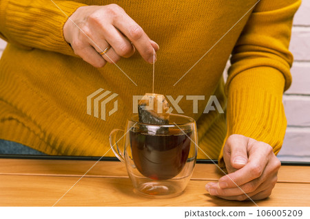 women's caring hands brew delicious fragrant tea women's caring hands brew delicious fragrant tea 106005209