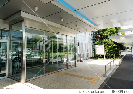 Chofu airport entrance/exit, blue sky in summer, Chofu city, Tokyo Chofu airport entrance/exit, blue sky in summer, Chofu city, Tokyo 106009534