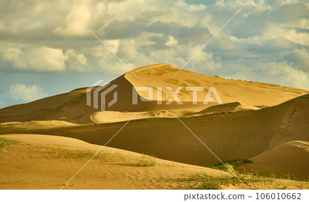Mongolia. Sands Mongol Els, sandy dune desert, 106010662