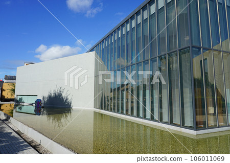 Sunny Summer Morning Himeji Museum of Literature (Himeji City, Hyogo Prefecture) Sunny Summer Morning Himeji Museum of Literature (Himeji City, Hyogo Prefecture) 106011069