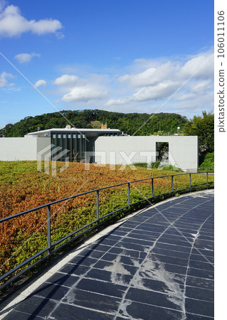 Sunny Summer Morning Himeji Museum of Literature (Himeji City, Hyogo Prefecture) Sunny Summer Morning Himeji Museum of Literature (Himeji City, Hyogo Prefecture) 106011106
