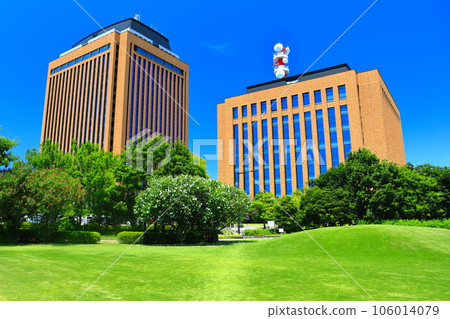 【石川縣】晴朗天氣下的石川縣政府大樓和石川縣警察本部 106014079