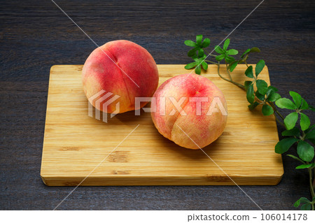 peach  106014178