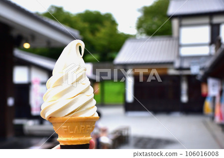 軟冰淇淋加蜂蜜 106016008