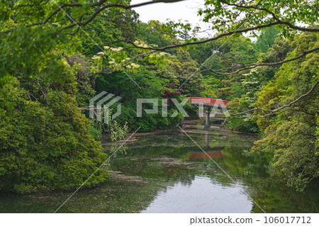 Toyama Takaoka Castle inner moat and Chaoyang Bridge Toyama Takaoka Castle inner moat and Chaoyang Bridge 106017712
