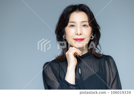 Portrait of a middle-aged woman 106019339