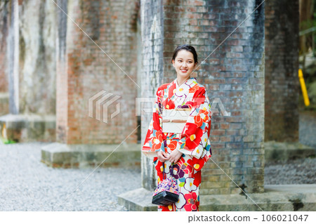 和服的女人去京都遊覽 106021047