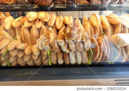 Baked pastry with glass window in the bakery , Baked pastry with glass window in the bakery , 106022024