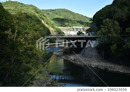 Amagase Dam, White Rainbow Bridge and Uji River Amagase Dam, White Rainbow Bridge and Uji River 106023056