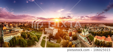 Panoramic view of Kyiv 106025015
