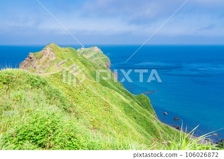 (Hokkaido) Cape Kamui Road leading to the sea (Hokkaido) Cape Kamui Road leading to the sea 106026872