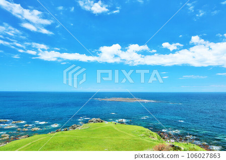 Akita prefecture blue sky Oga peninsula view from Nyudozaki 106027863