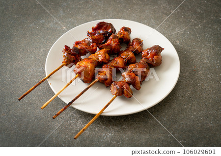 grilled chicken gizzard skewer yakitori serve in izakaya style grilled chicken gizzard skewer yakitori serve in izakaya style 106029601