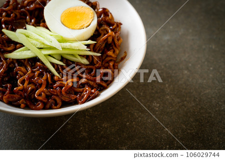 Korean Instant Noodle with Black Bean Sauce (Jajangmyeon or JJajangmyeon) Korean Instant Noodle with Black Bean Sauce (Jajangmyeon or JJajangmyeon) 106029744