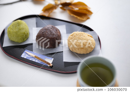 Autumn equinoctial week is ohagi Autumn equinoctial week is ohagi 106030070