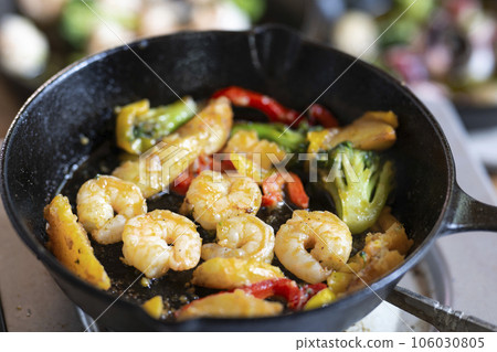Chili Shrimp Skillet Dishes Chili Shrimp Skillet Dishes 106030805