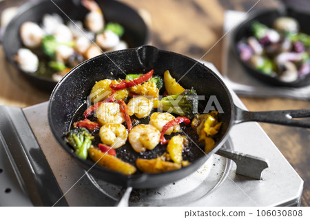 Chili Shrimp Skillet Dishes Chili Shrimp Skillet Dishes 106030808