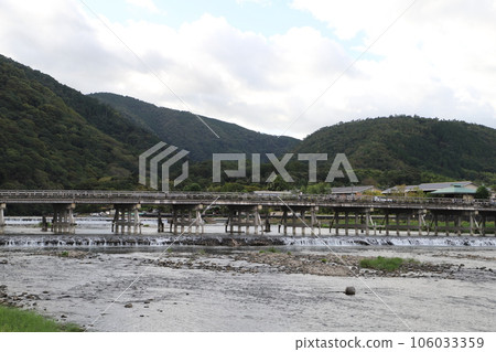 在京都的渡月橋 在京都的渡月橋 106033359