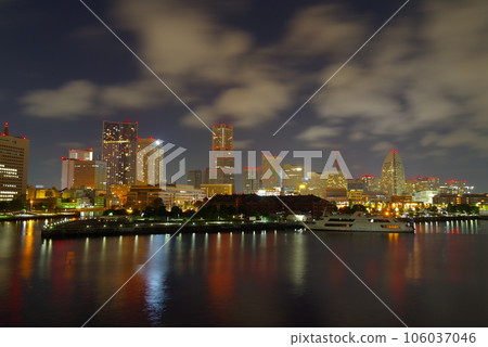 從大棧橋看橫濱午夜夜景 從大棧橋看橫濱午夜夜景 106037046