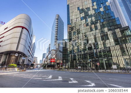 Urban scenery of Umeda, Osaka Early morning near the Hankyu Higashi intersection Urban scenery of Umeda, Osaka Early morning near the Hankyu Higashi intersection 106038544
