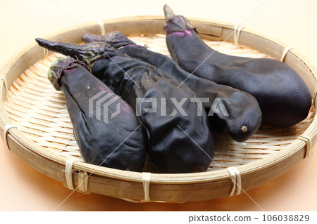 乾癟的茄子 106038829