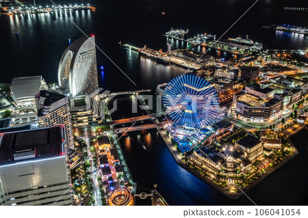 [Kanagawa Prefecture] Night view of Yokohama Minato Mirai seen from Landmark Tower 106041054