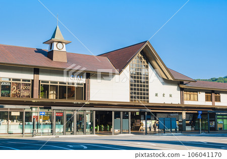 清晨陽光下的鎌倉站 106041170