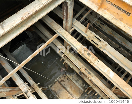Taipei Metro system are under construction. Taipei Metro system are under construction. 106041446