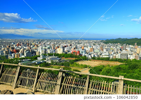 [Ehime Prefecture] Matsuyama City Viewed from Matsuyama Castle 106042850