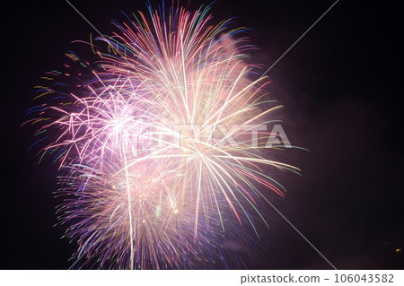 夏夜天空煙花 106043582
