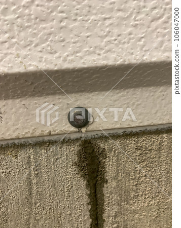 Water leaking down new construction wall on the inside 106047000