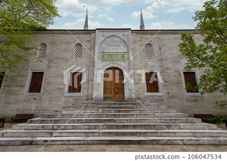 Entrance of 18th century Ottoman Yeni Valide I Mosque, or Yeni Valide Camii, Uskudar district, Istanbul, Turkey Entrance of 18th century Ottoman Yeni Valide I Mosque, or Yeni Valide Camii, Uskudar district, Istanbul, Turkey 106047534