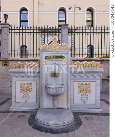 Ablution fountain of Vilayet Mosque, built by Imam Ali Efendi, Ankara Street, Sirkeci neighborhood, Istanbul, Turkey 106047548