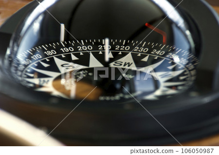 Compass Compass 106050987
