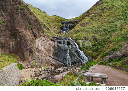 Aomori / Seven waterfalls (Nanatsutaki) seen on the "Tatsudomari Line" road with superb views Aomori / Seven waterfalls (Nanatsutaki) seen on the "Tatsudomari Line" road with superb views 106052357