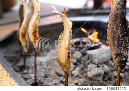 Charcoal-grilled sweetfish salt-grilled Charcoal-grilled sweetfish salt-grilled 106055225