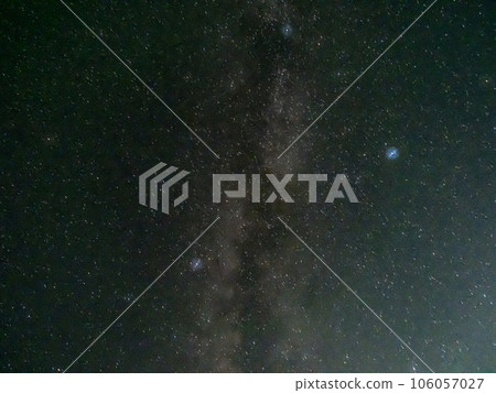 銀河系和流動的流星 銀河系和流動的流星 106057027
