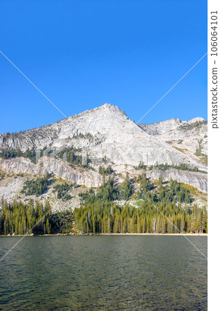 Beautiful light mountains and a lake in a U.S. national park. Beautiful light mountains and a lake in a U.S. national park. 106064101