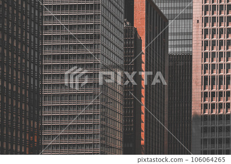 Skyscrapers at Tokyo Station 106064265