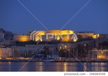 Fort Ganteaume in Marseille at night Fort Ganteaume in Marseille at night 106064506