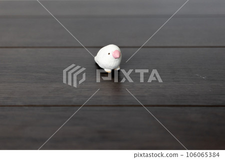 陶白麻雀雕像 106065384