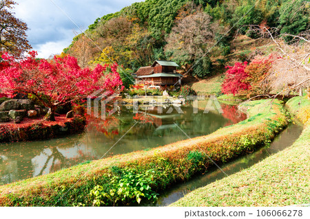 足森領主的庭園 深秋錦水園 紅葉庭園、池塘、銀風閣 岡山縣岡山市北區足森 3 號 足森領主的庭園 深秋錦水園 紅葉庭園、池塘、銀風閣 岡山縣岡山市北區足森 3 號 106066278